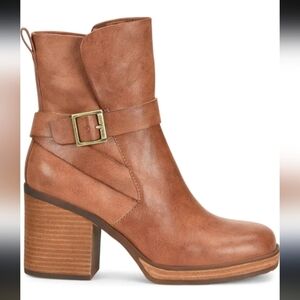 KORKS Marci II Stacked Heel Boot Size 7 NWOB